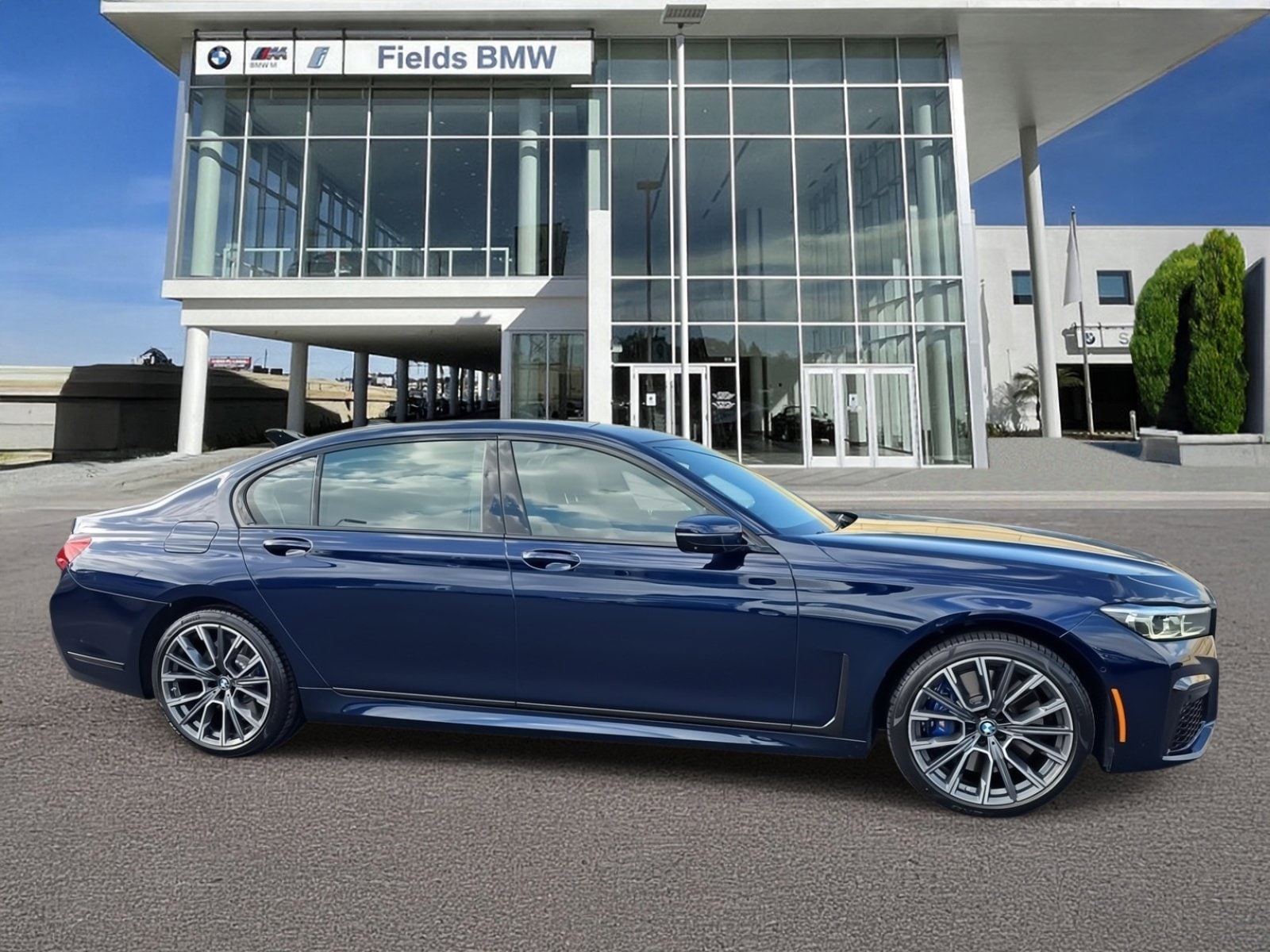 2022 BMW 7 Series 750i's photo