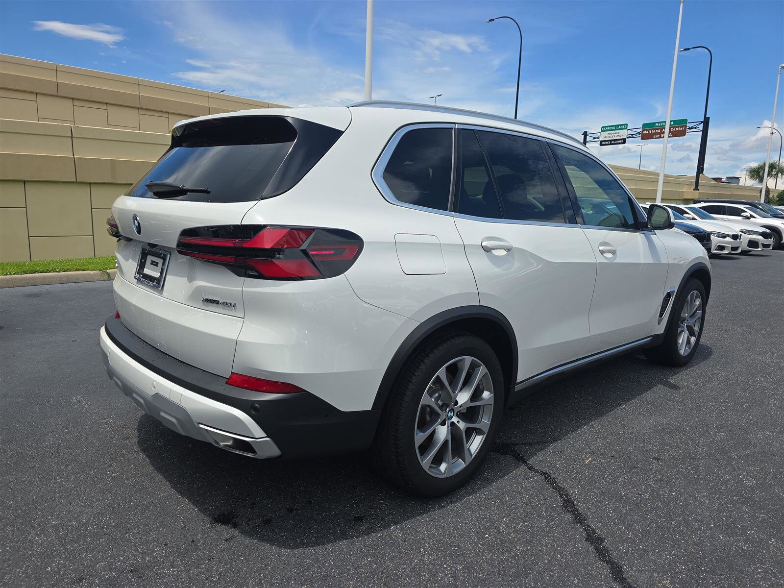 2025 Bmw X5 xDrive40i photo 3