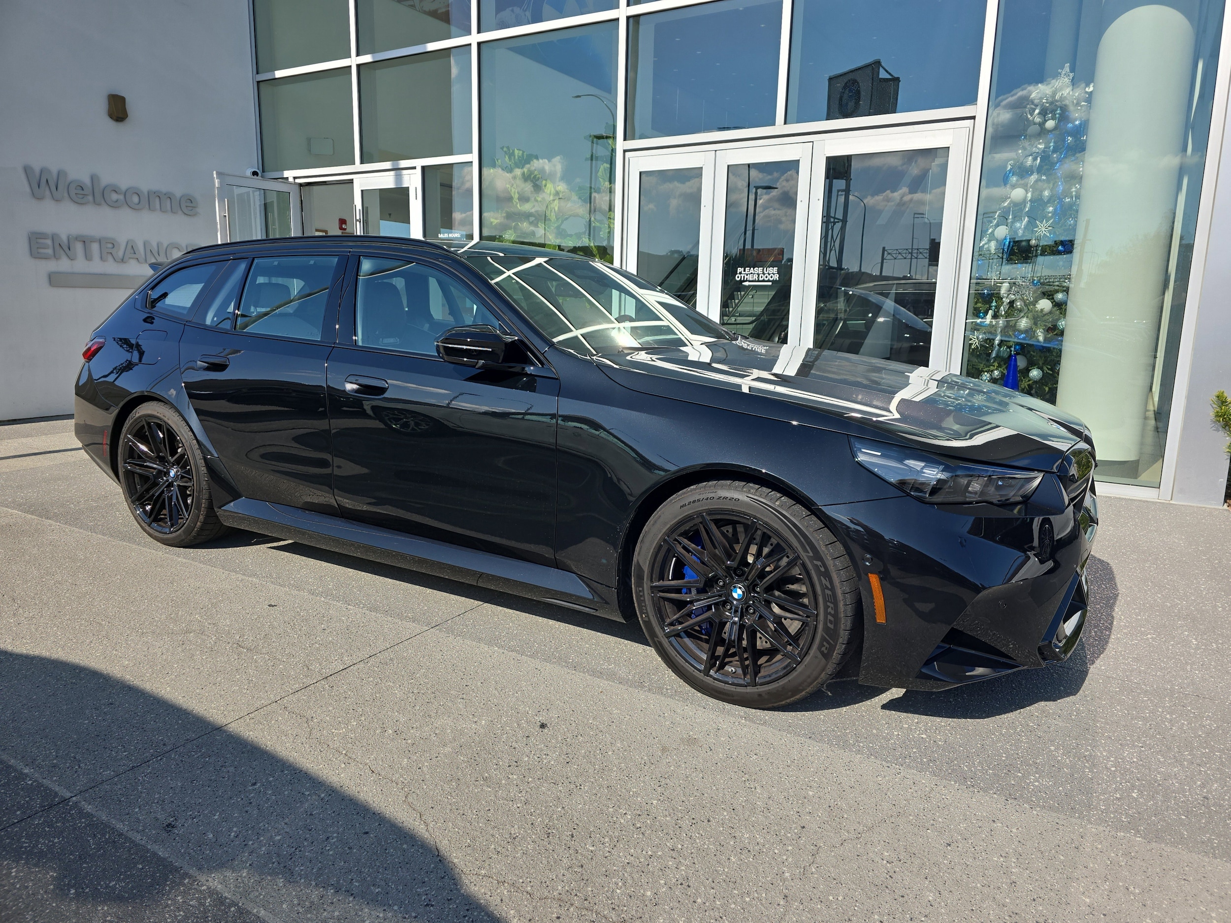 2026 BMW M5 M5 Touring's photo