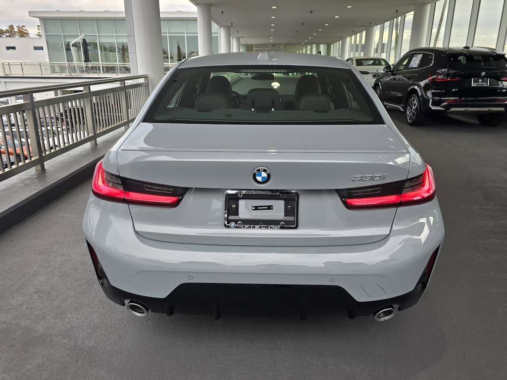 New 2026 BMW 330i Sedan