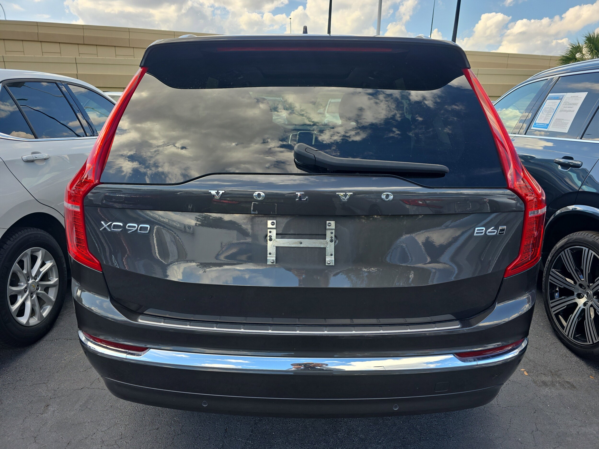 2023 Volvo XC90 AWD Plus photo 4