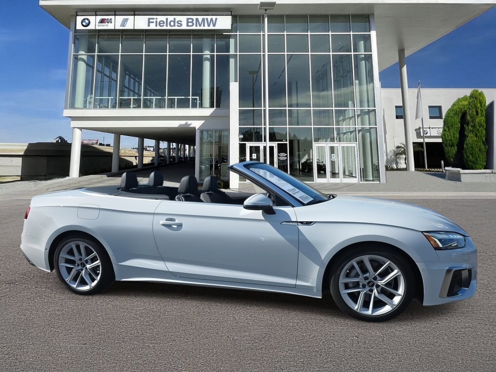 2023 Audi A5 Cabriolet Prestige's photo