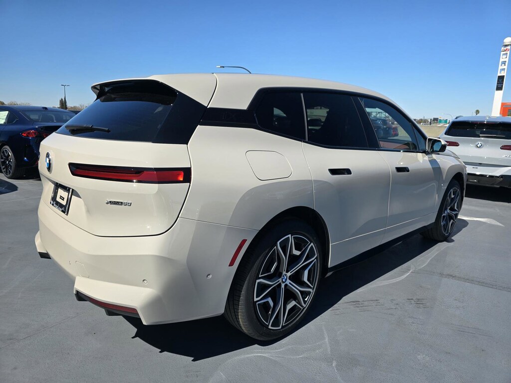 New 2026 BMW iX xDrive60 SUV