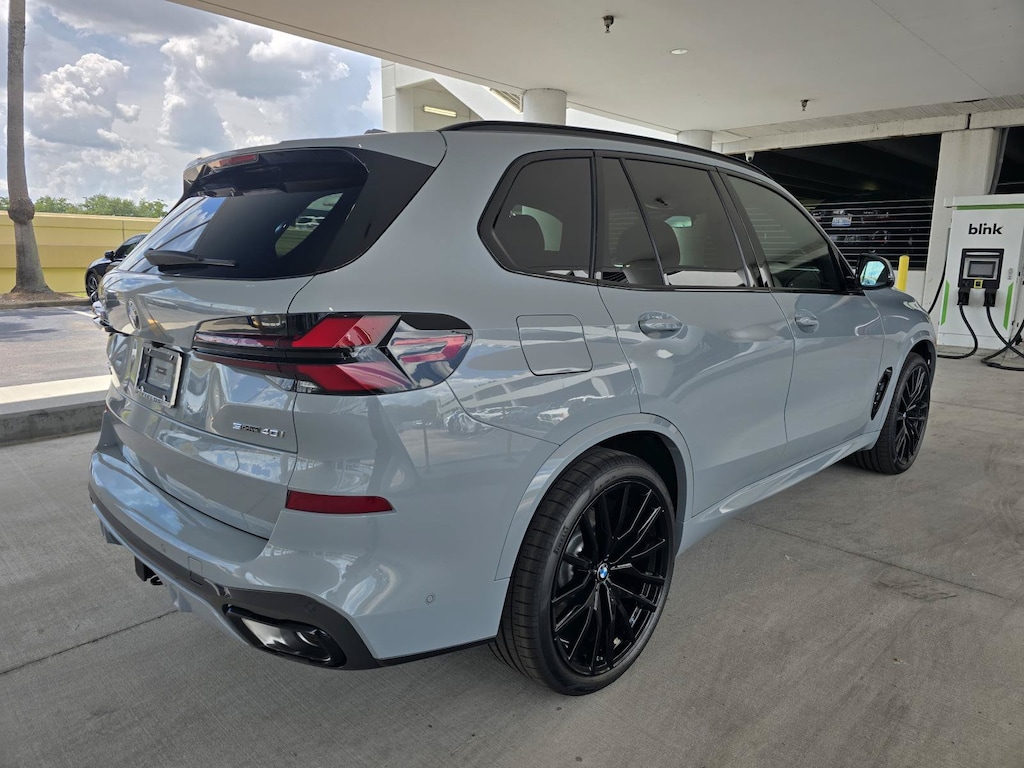 New 2026 BMW X5 sDrive40i SUV