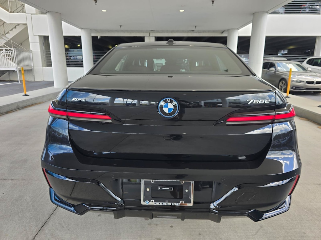 New 2026 BMW 750e xDrive Sedan