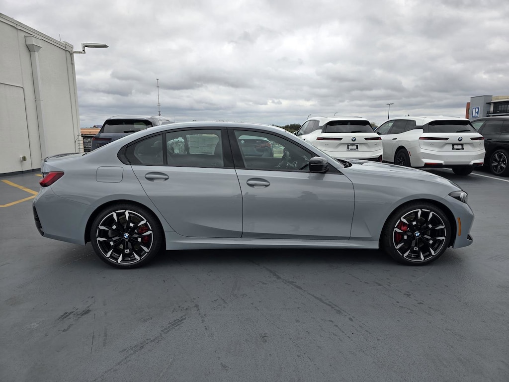 New 2026 BMW 330i Sedan