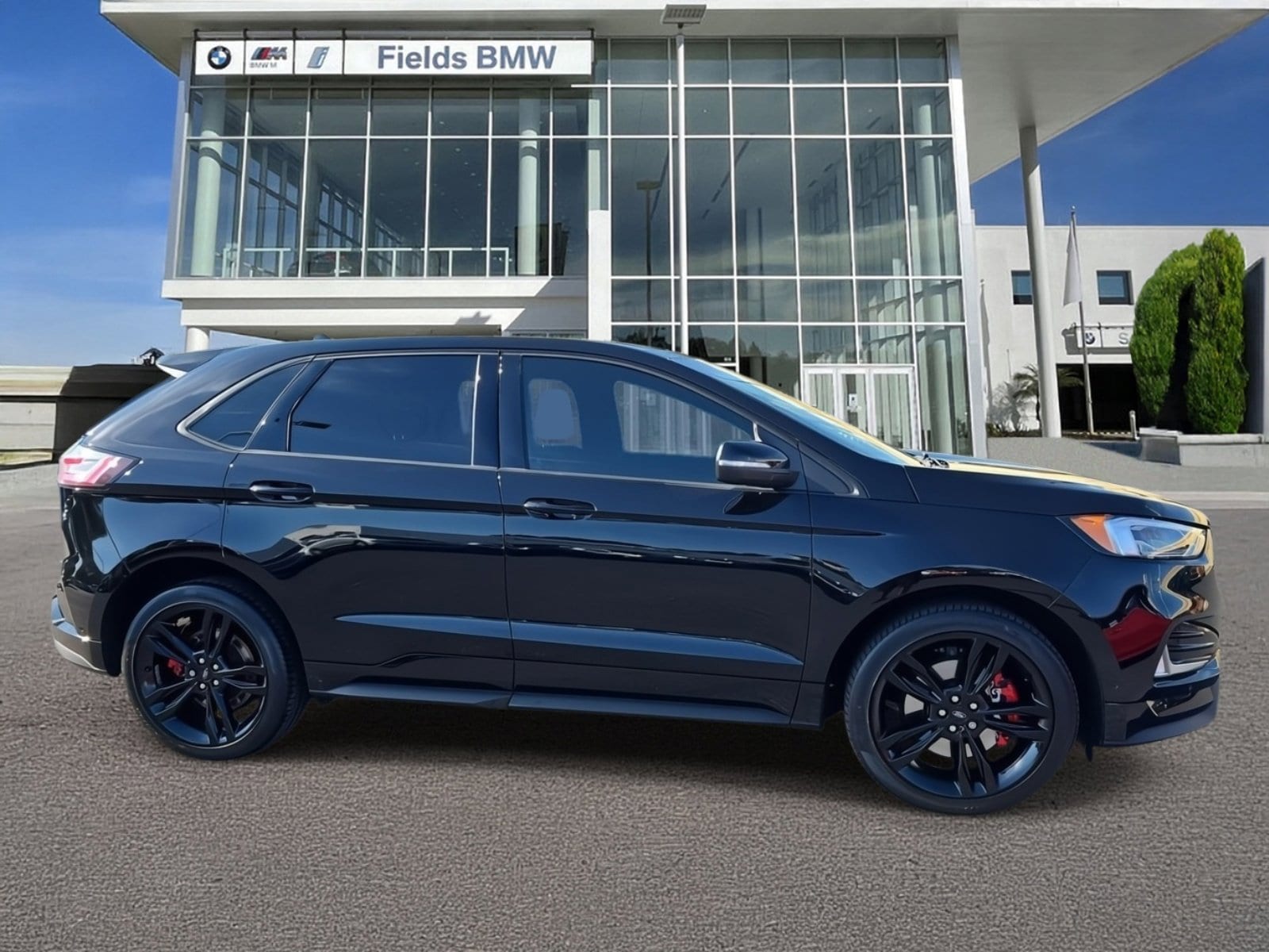 2022 Ford Edge ST's photo