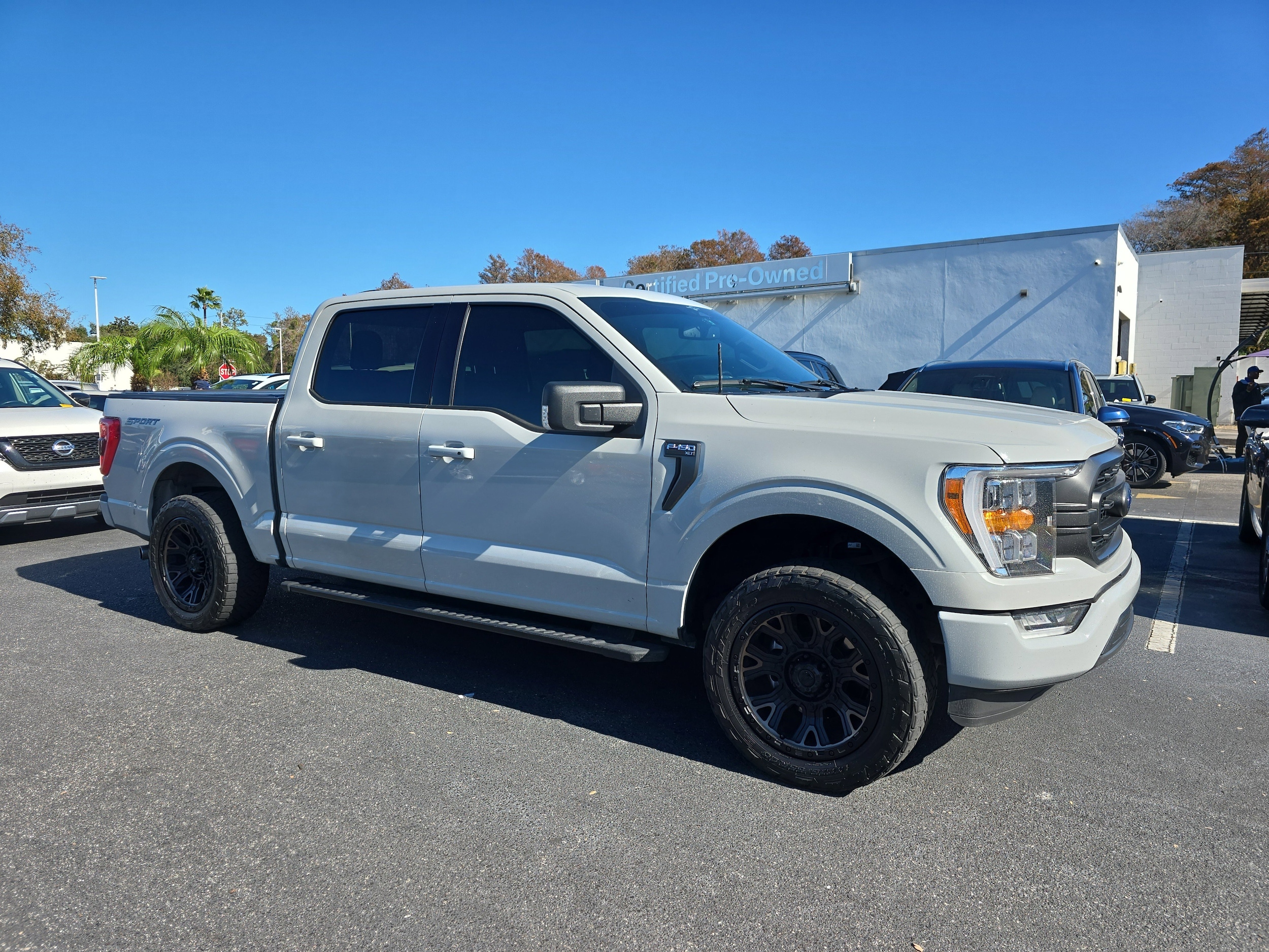 2023 Ford F-150 XLT's photo