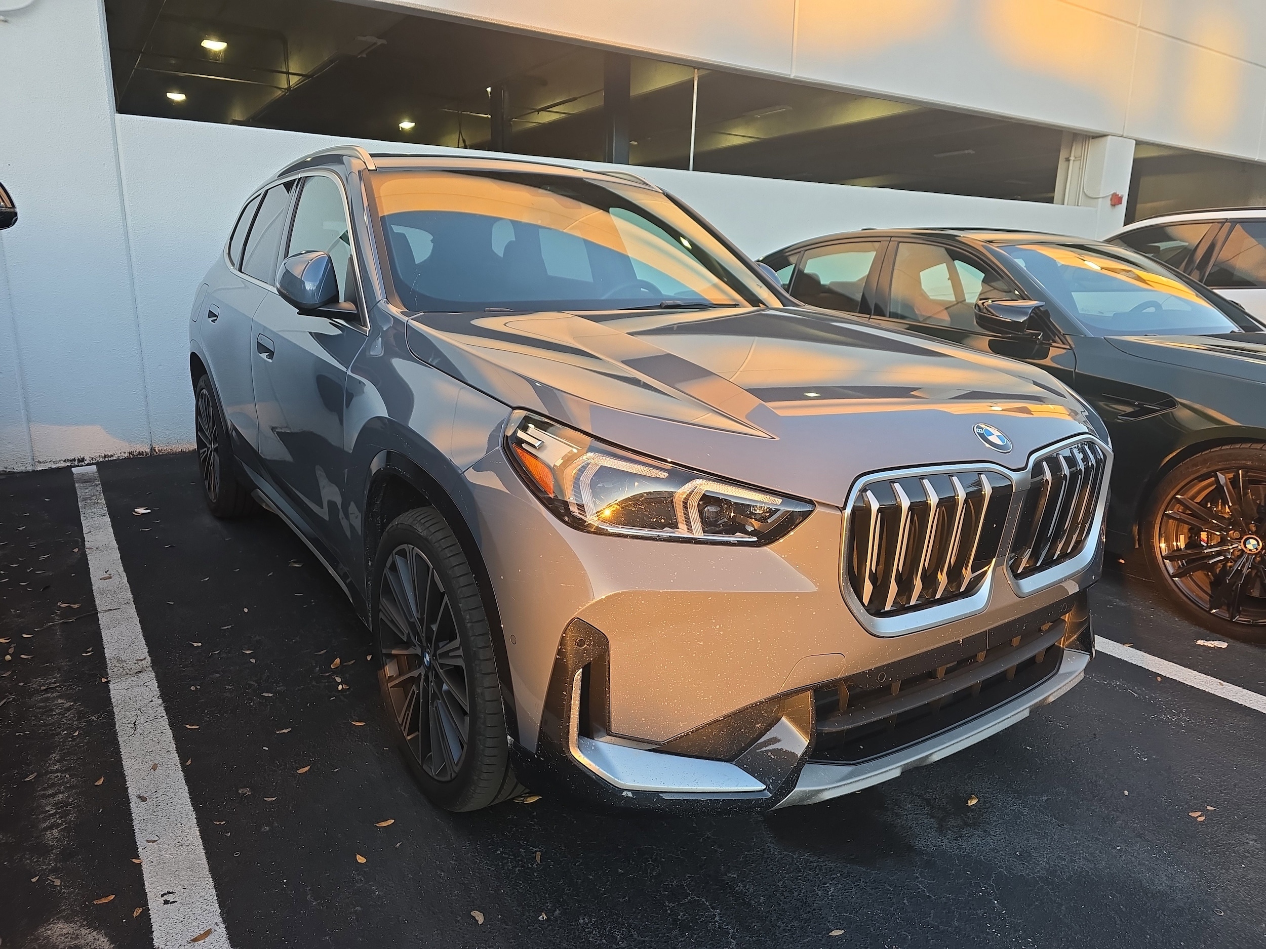 2025 BMW X1 28i's photo