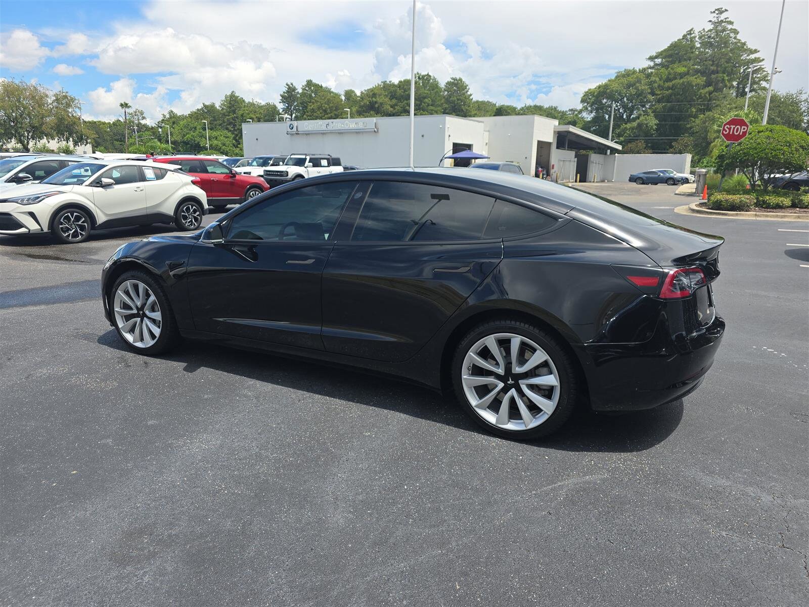 2020 Tesla Model 3 Standard Range Plus photo 3