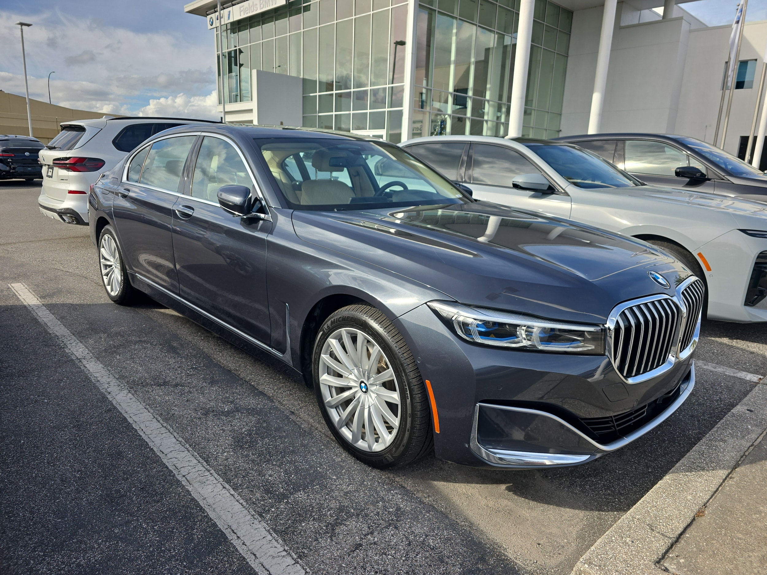 2020 BMW 7 Series 740i's photo