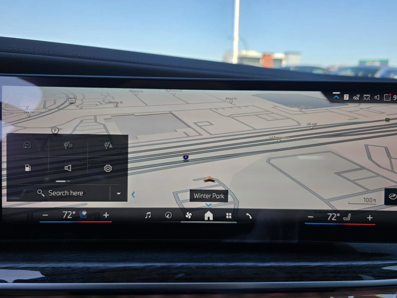 2025 BMW 7 Series 750e - Photo 15