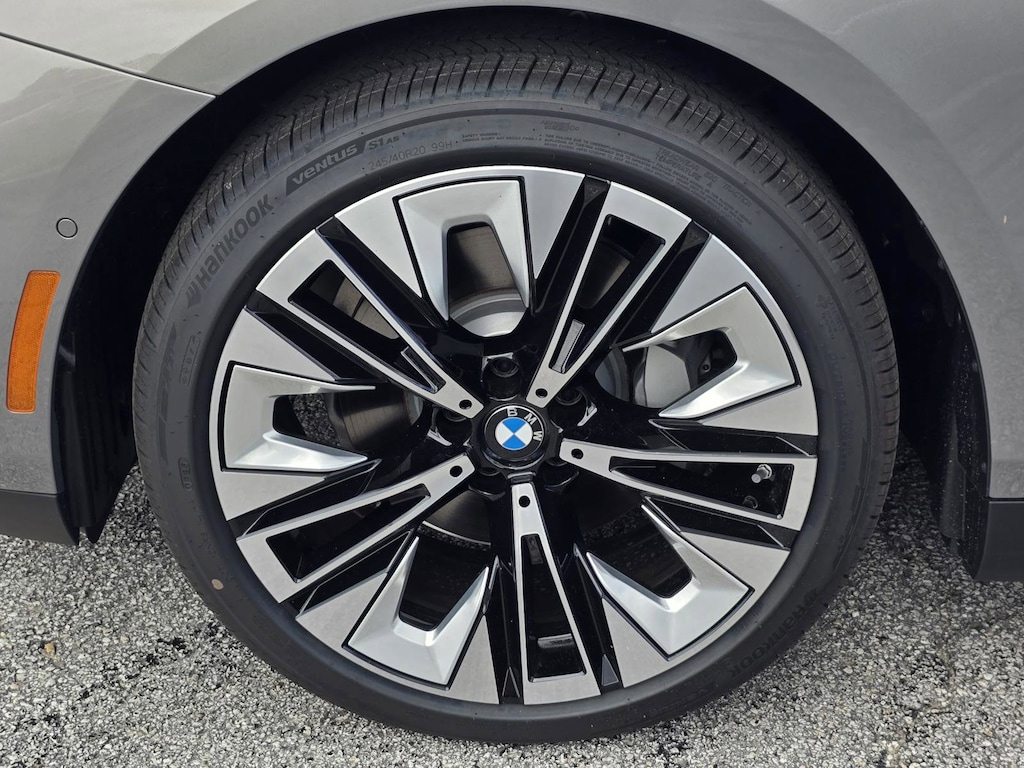 New 2027 BMW 530i Sedan