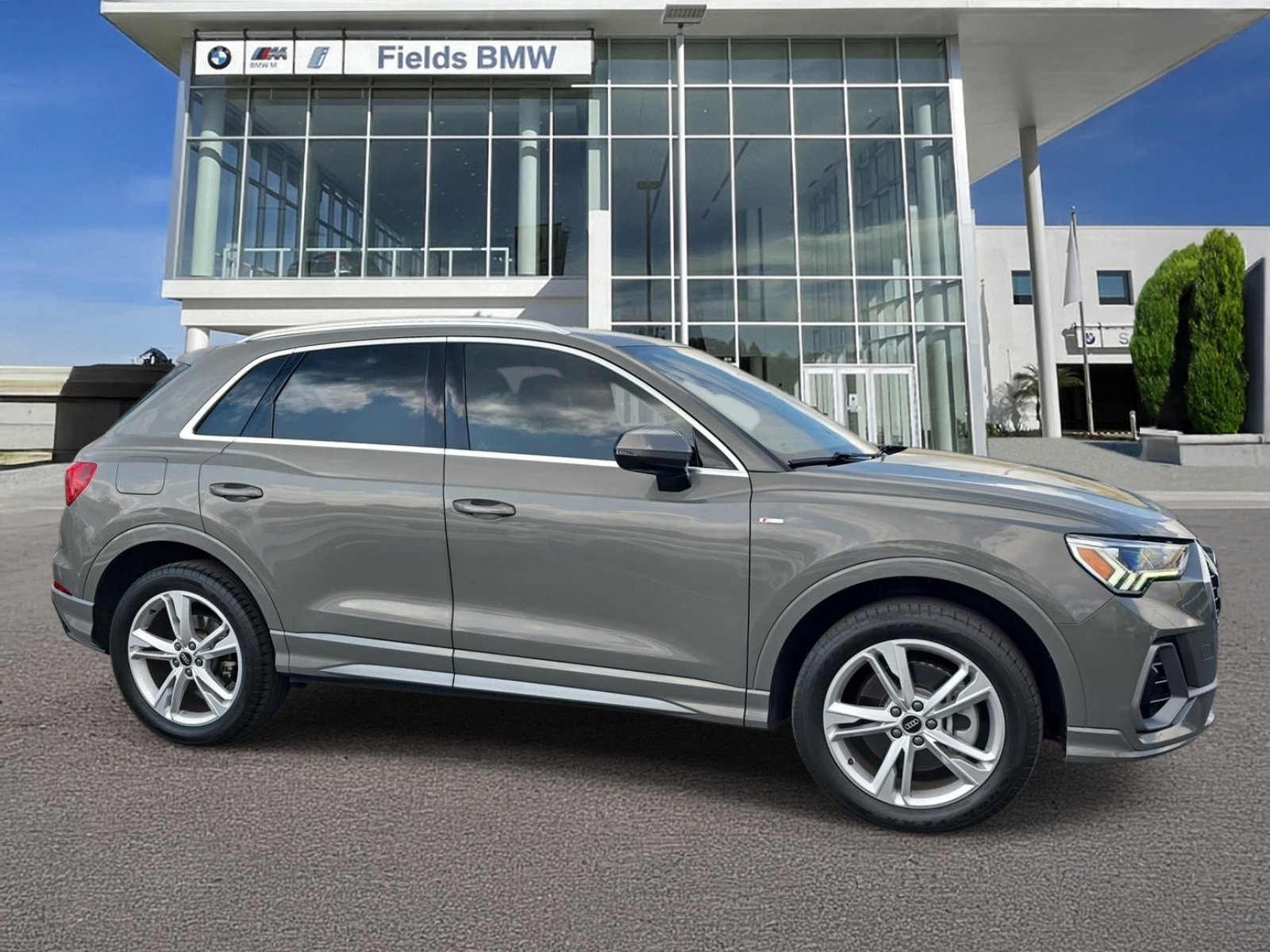 2022 Audi Q3 45 TFSI S Line Premium Plus quattro's photo