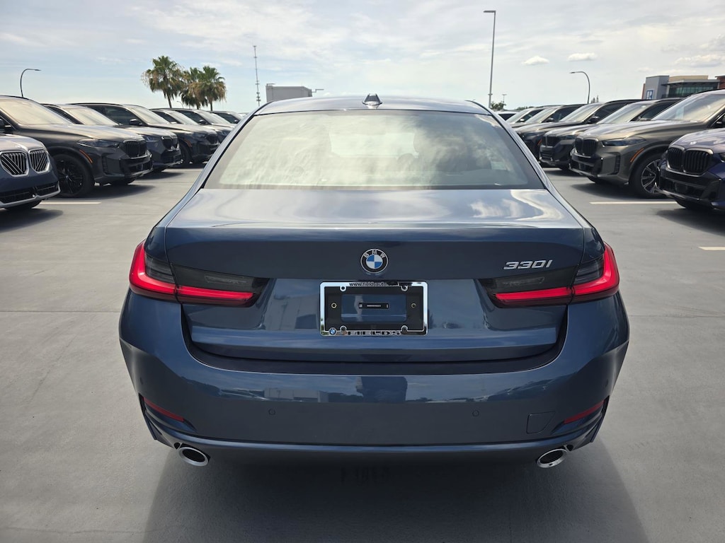 New 2026 BMW 330i Sedan