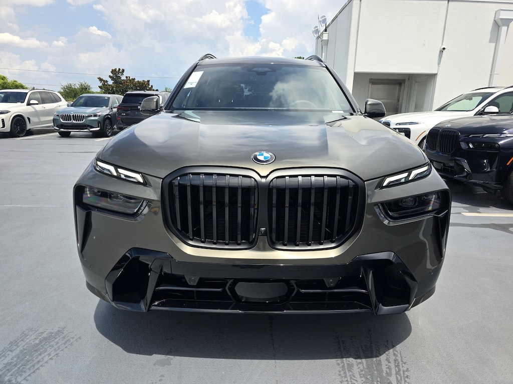 New 2027 BMW X7 xDrive40i SUV