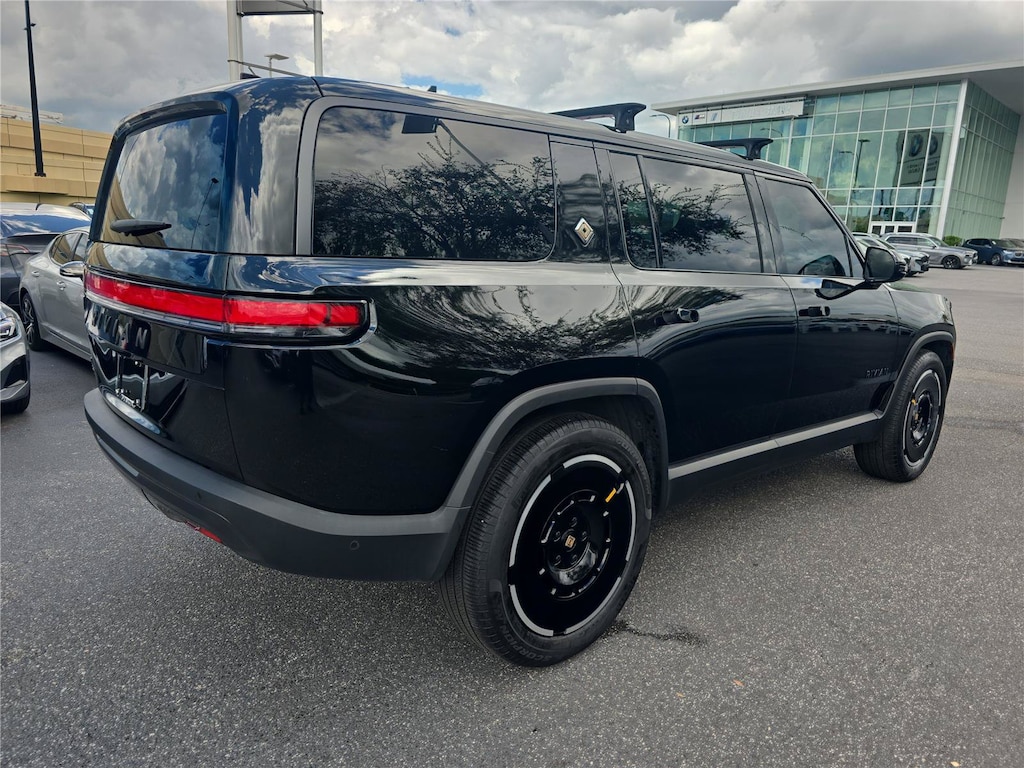 Used 2025 Rivian R1S Adventure Adventure Dual-Motor Large Pack