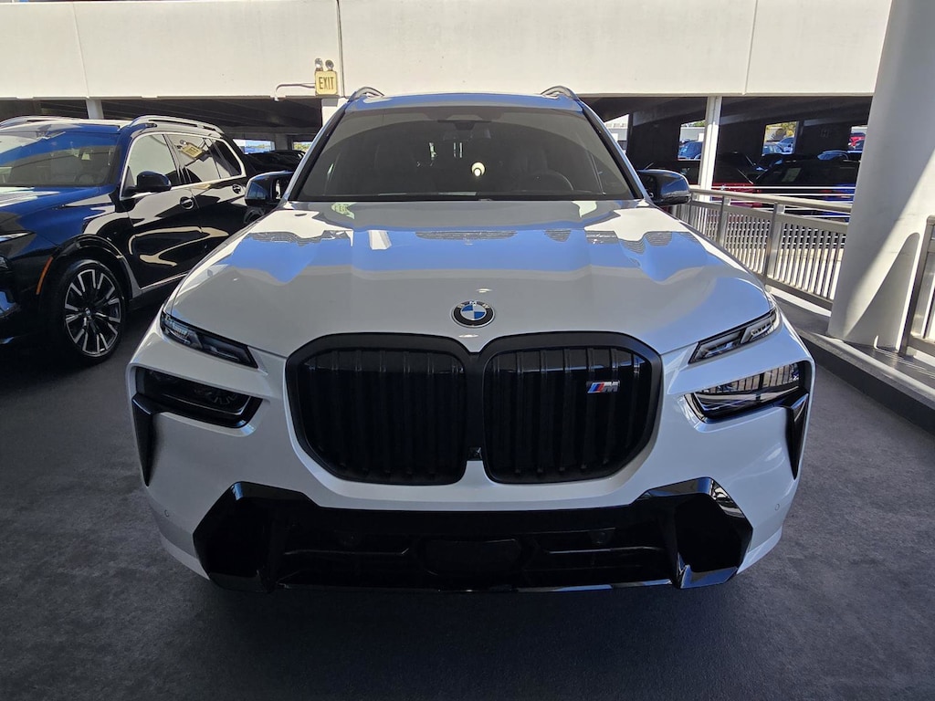 New 2026 BMW X7 M60i SUV