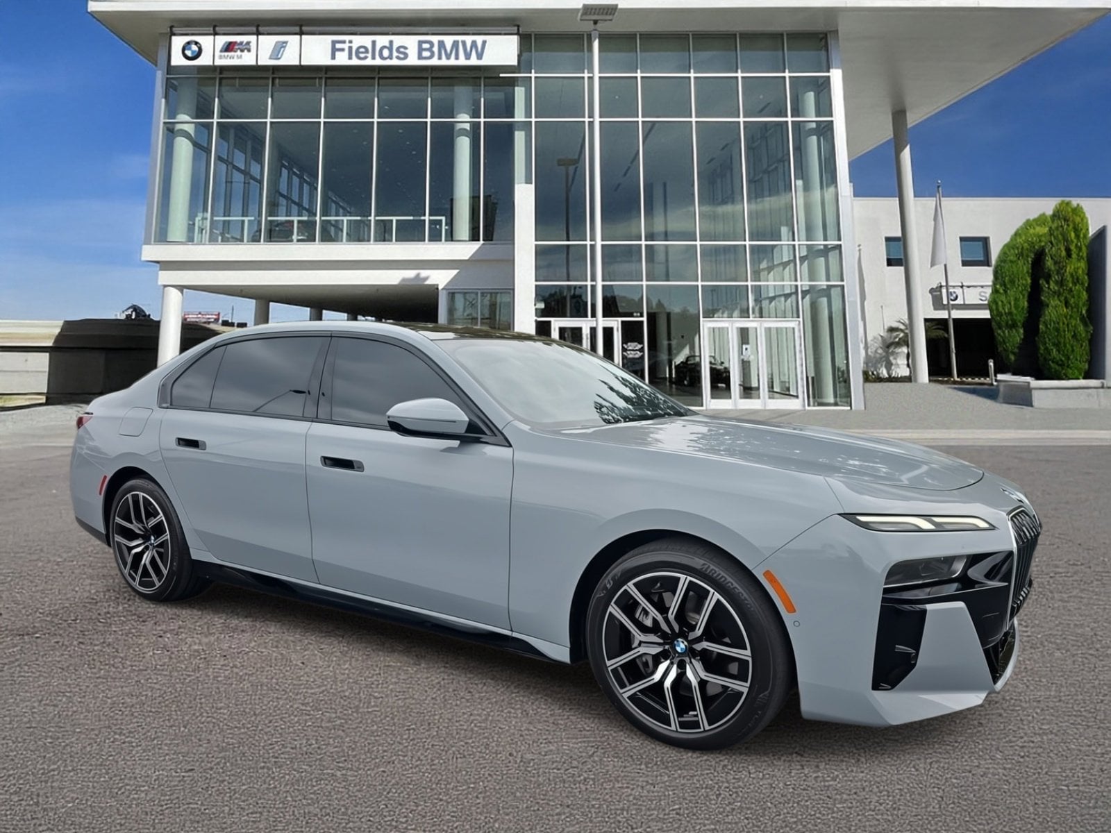 2024 BMW 7 Series 760i's photo