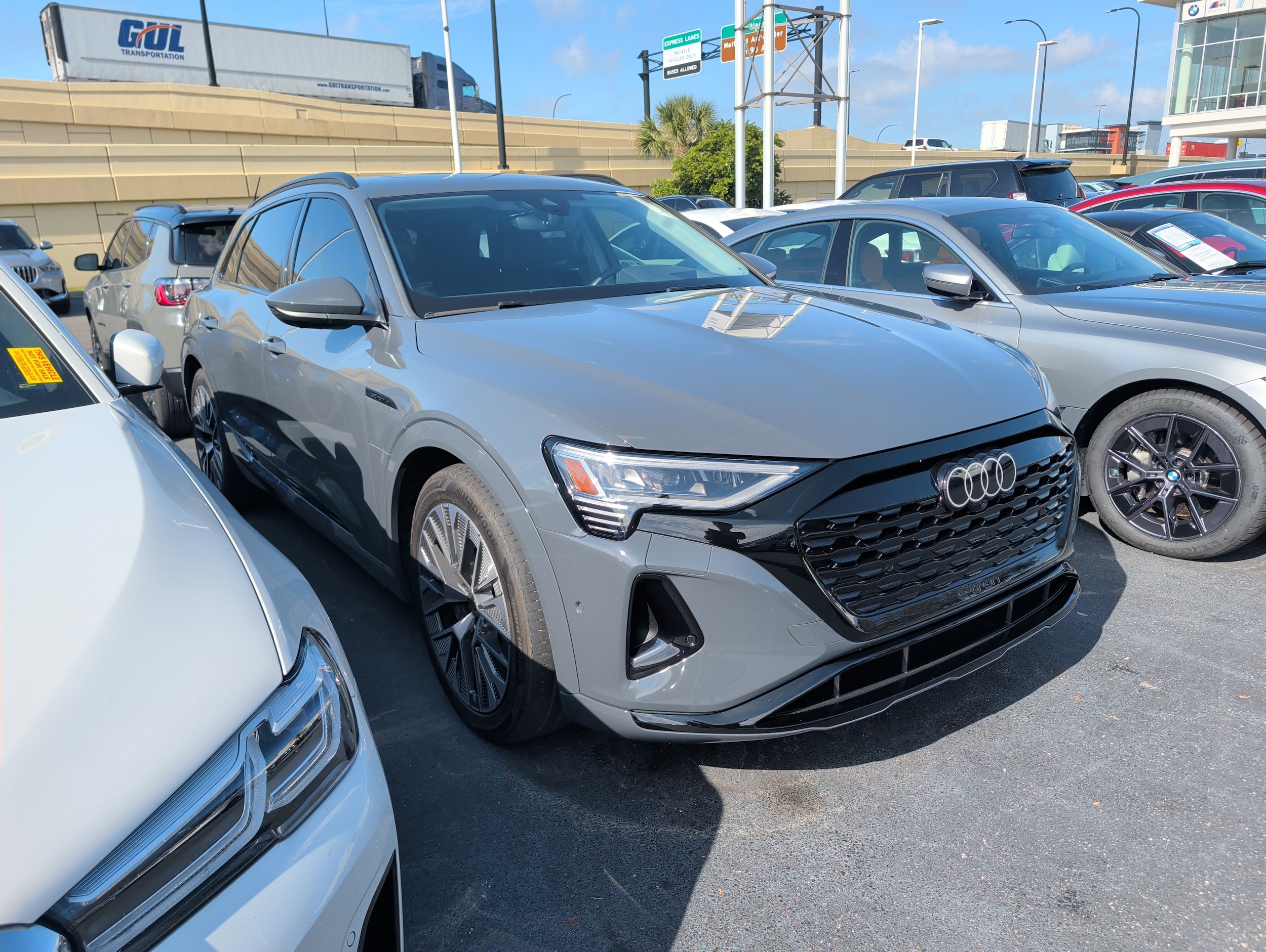 2024 Audi Q8 e-tron Prestige's photo