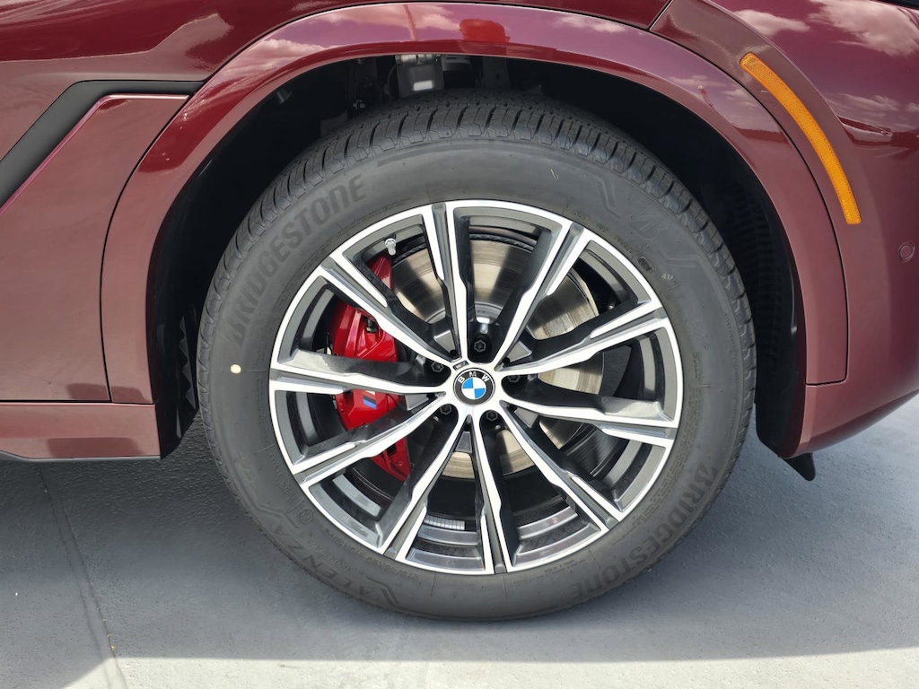 New 2027 BMW X6 xDrive40i SUV