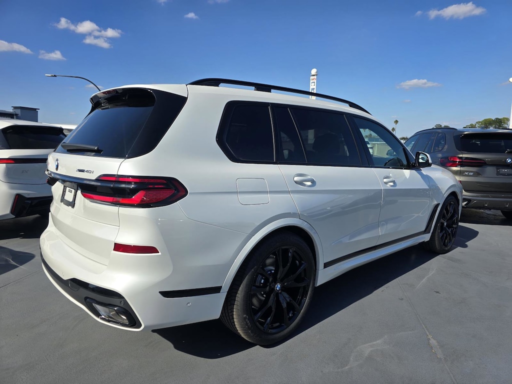 New 2026 BMW X7 xDrive40i SUV