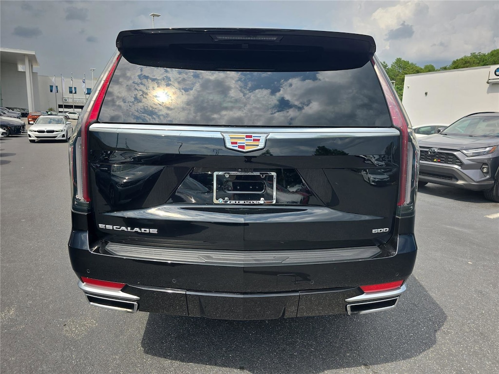 Used 2024 Cadillac Escalade ESV 4WD Premium Luxury 4WD Premium Luxury