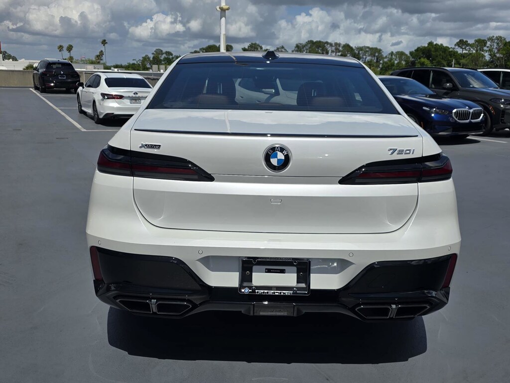 New 2026 BMW 760i xDrive Sedan