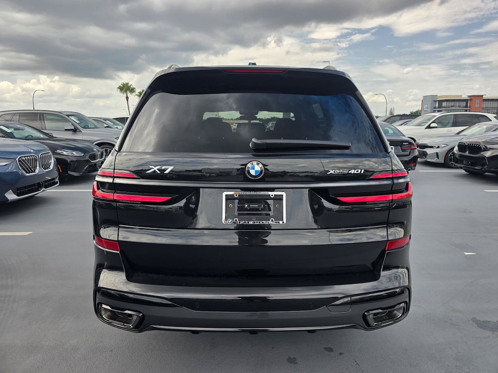 New 2027 BMW X7 xDrive40i SUV