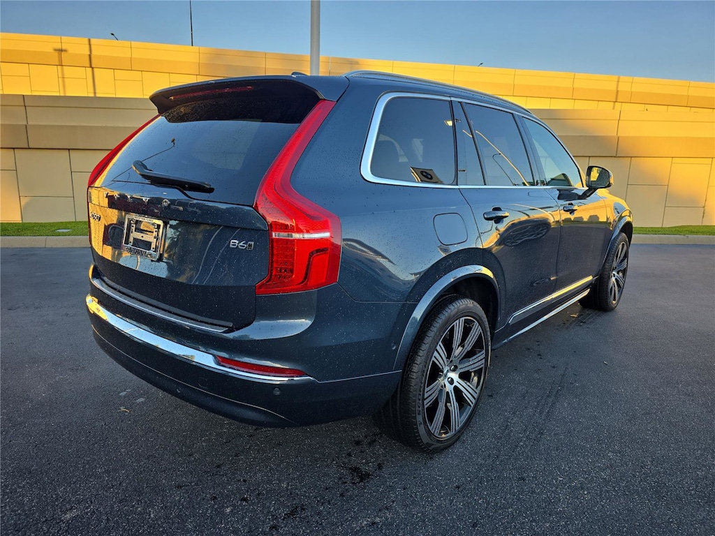 Used 2024 Volvo XC90 Plus Bright Theme B6 AWD Plus Bright Theme 7P