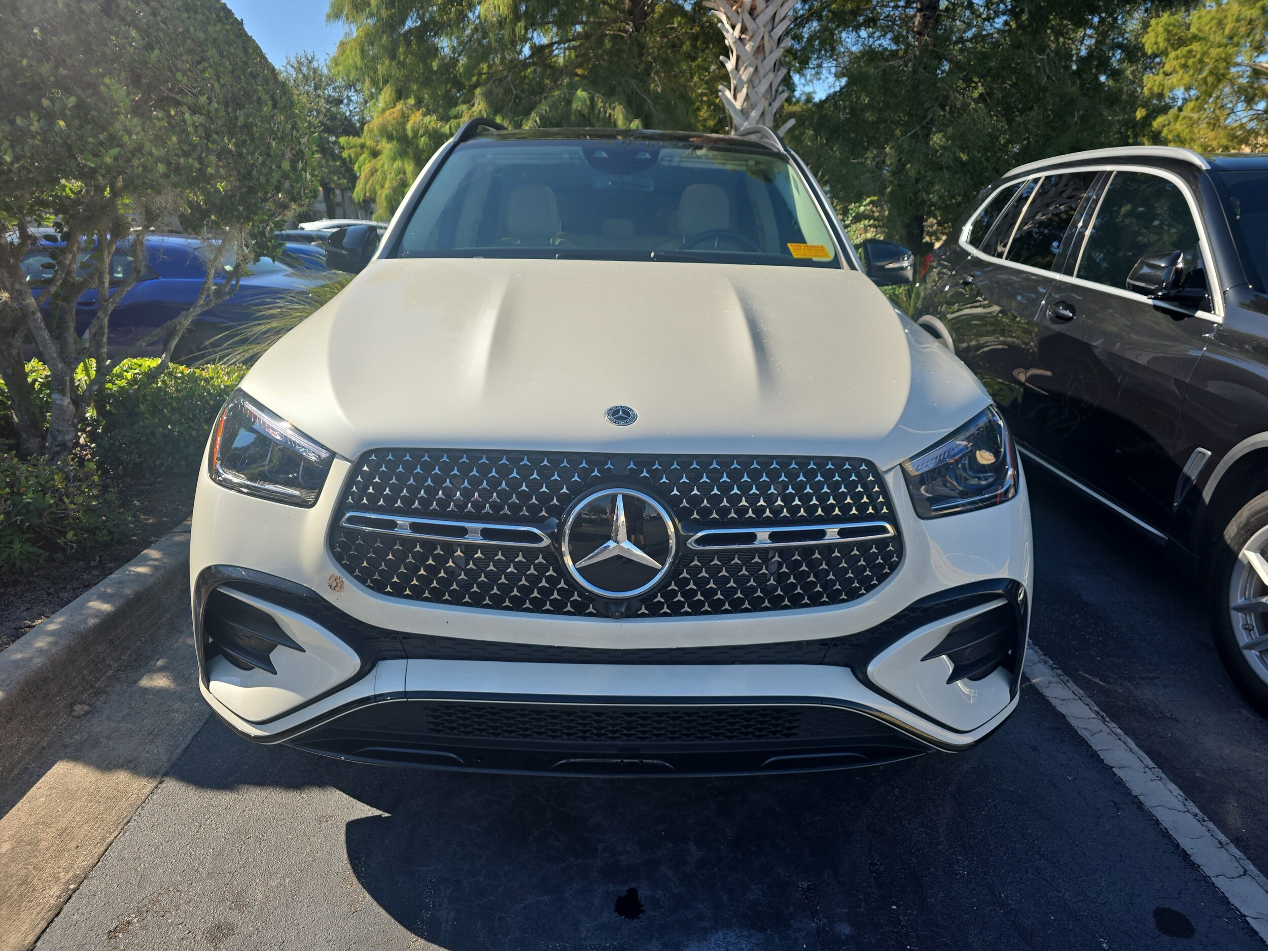 2024 Mercedes Benz GLE 450e photo 3
