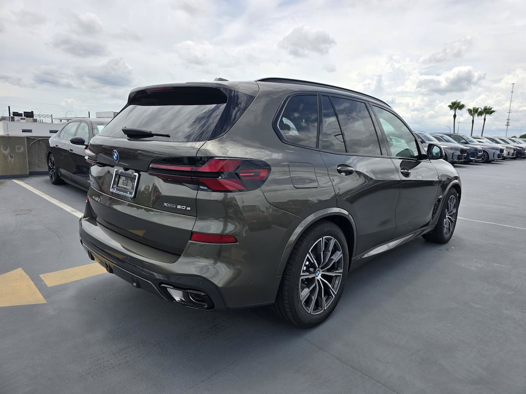 New 2026 BMW X5 PHEV xDrive50e SUV