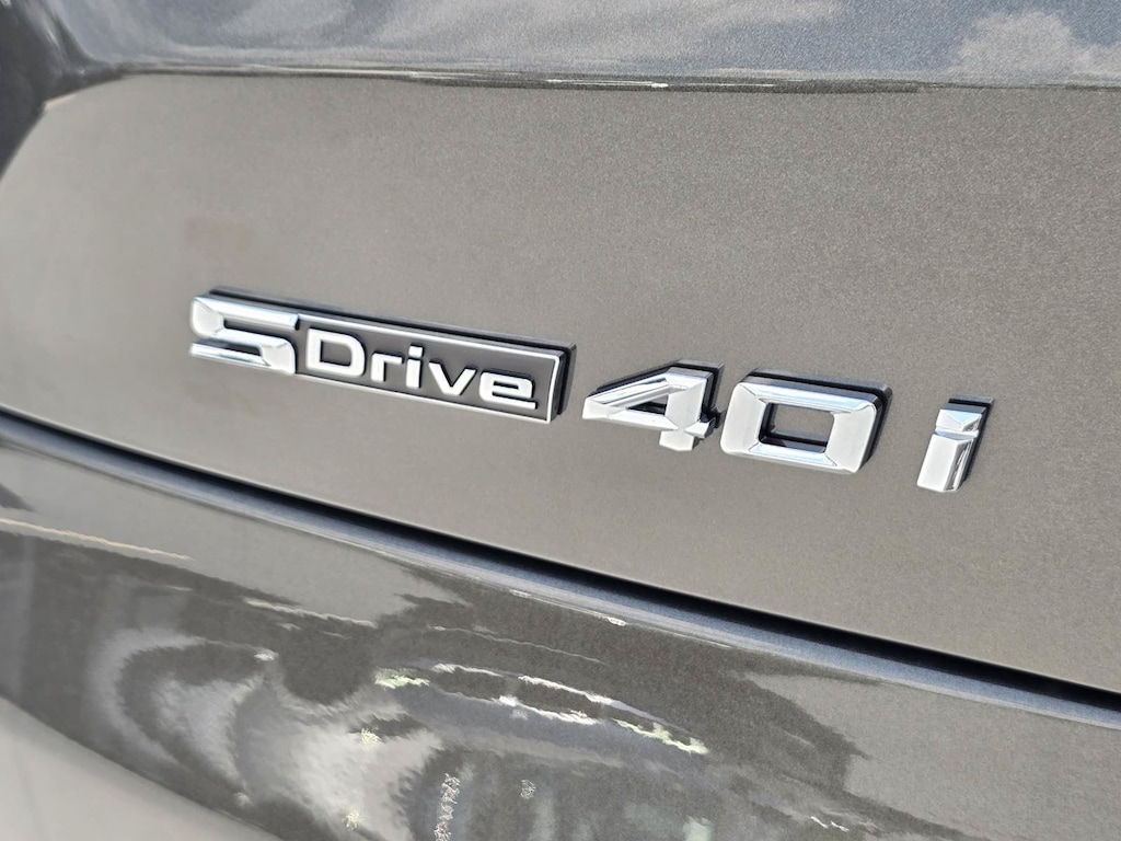 New 2026 BMW X5 sDrive40i SUV