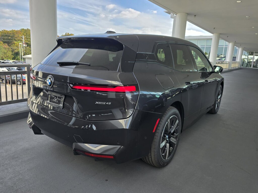 New 2026 BMW iX xDrive45 SUV