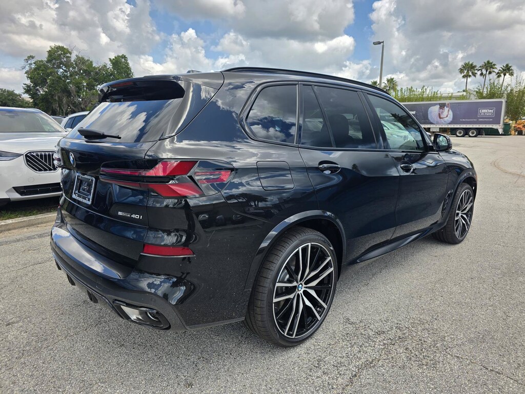 New 2026 BMW X5 sDrive40i SUV