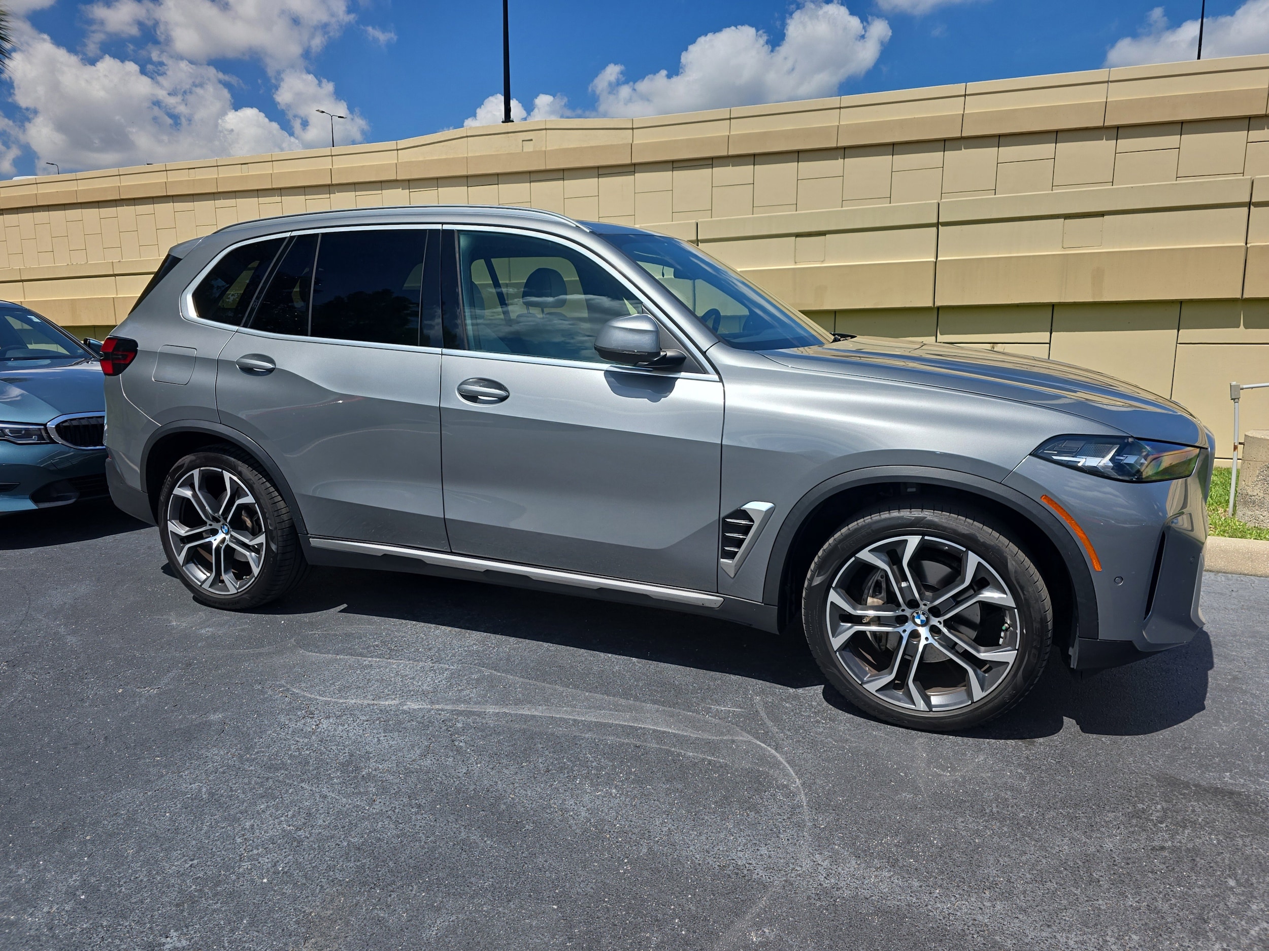 2024 BMW X5 xDrive40i's photo