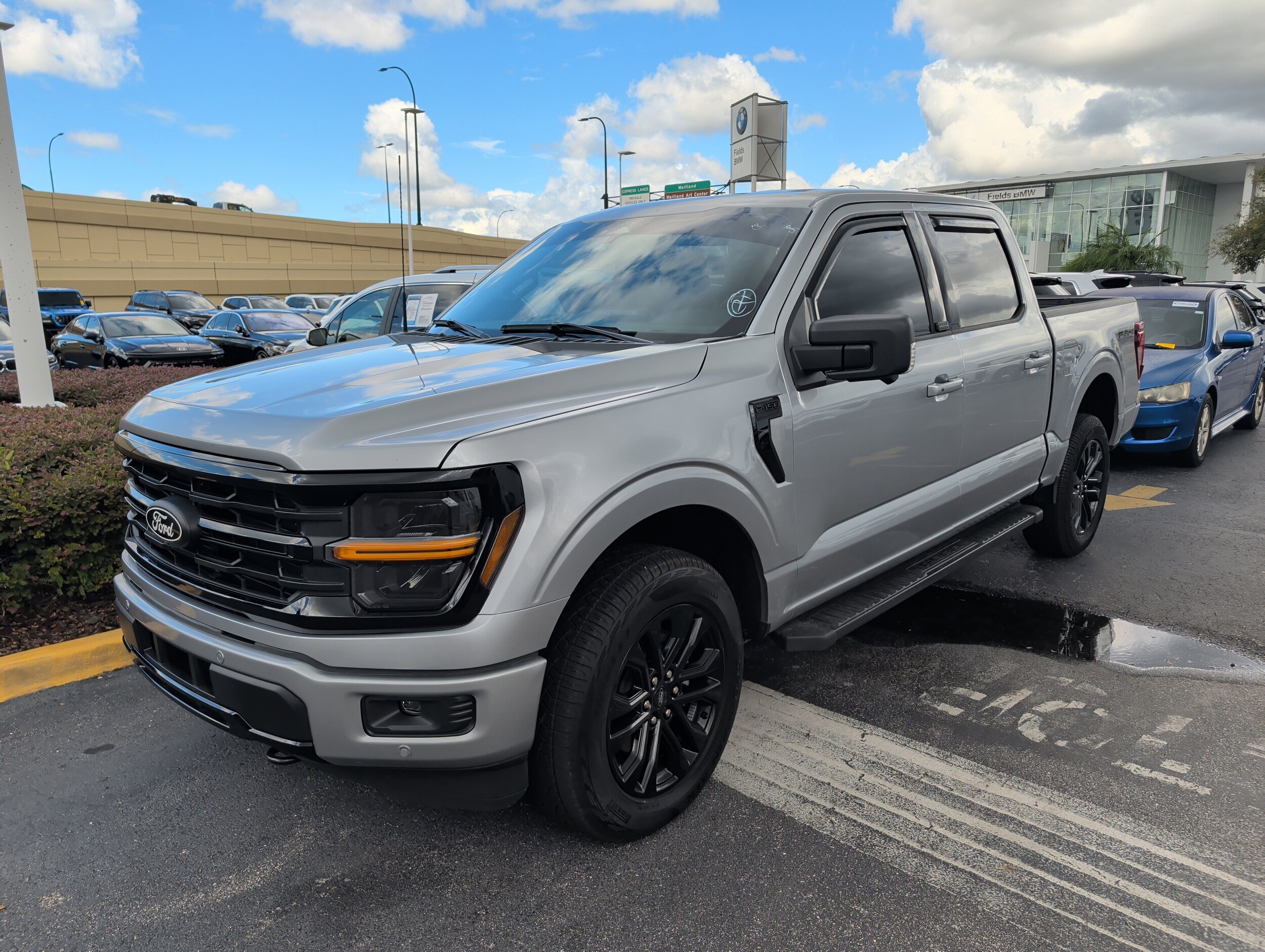 2025 Ford F-150 XLT photo 2