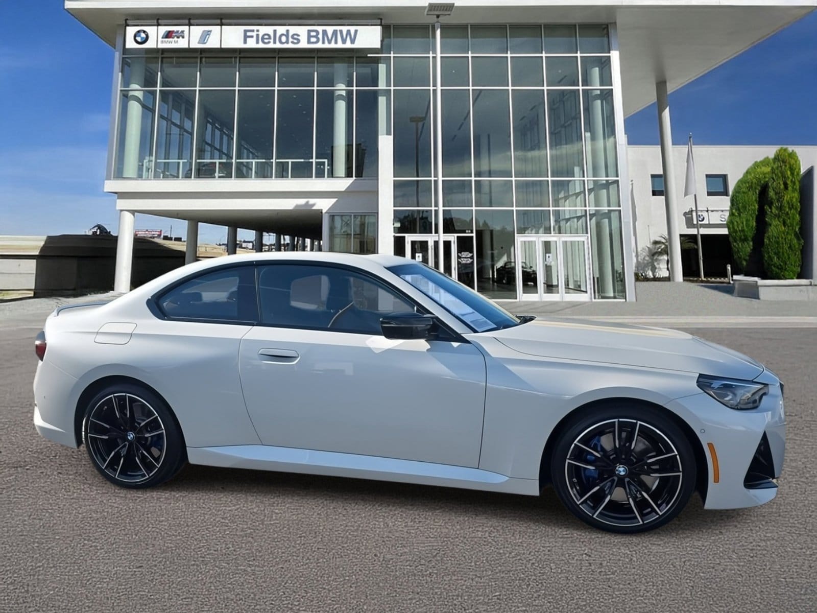 2025 BMW 2 Series M240i's photo