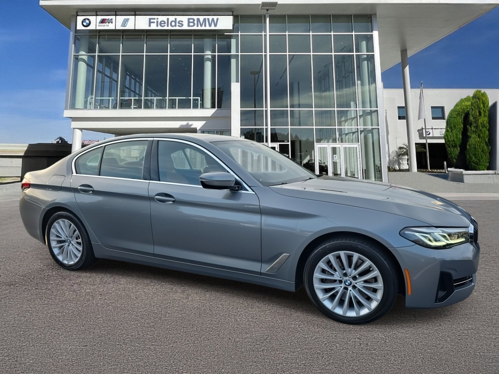 2023 BMW 5 Series 540i's photo