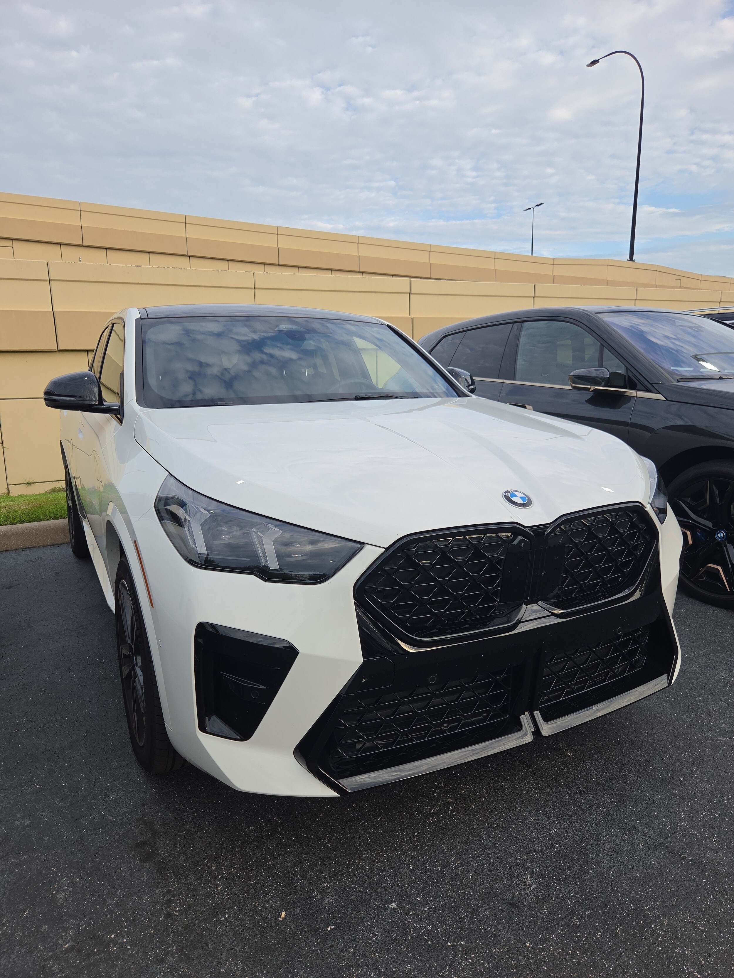 2026 BMW X2 xDrive28i's photo