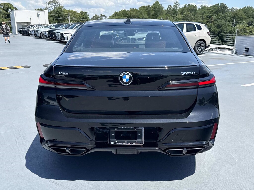 New 2026 BMW 760i xDrive Sedan