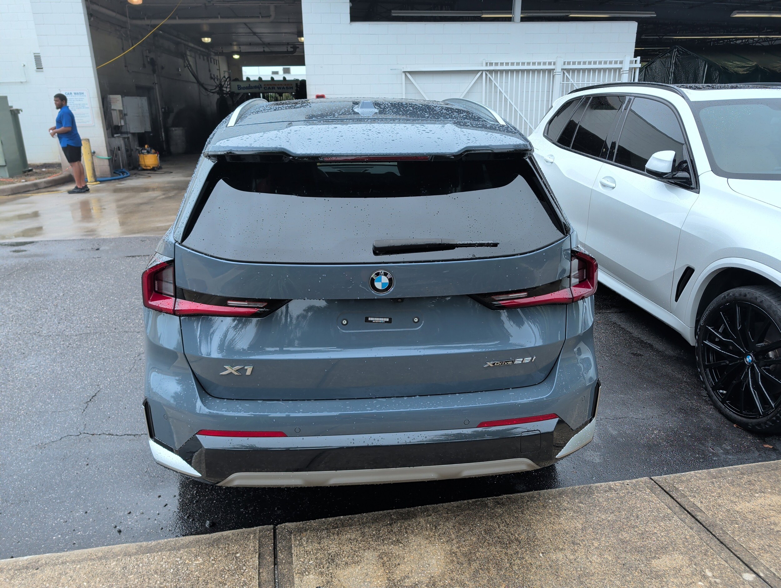 2023 Bmw X1 XDrive28i photo 2