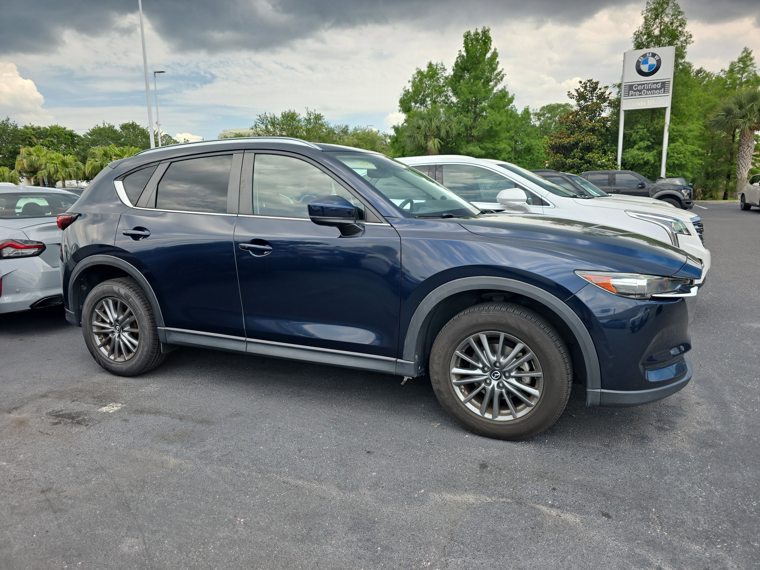 2017 Mazda CX-5 Touring auto's photo