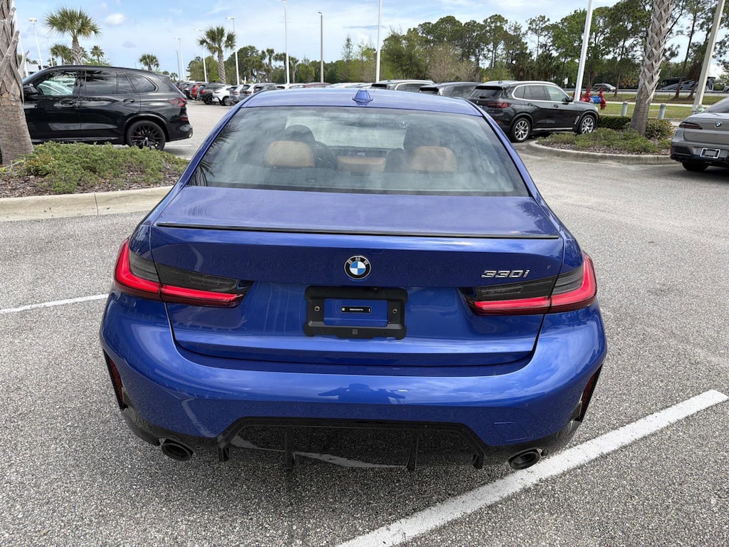 New 2026 BMW 330i Sedan