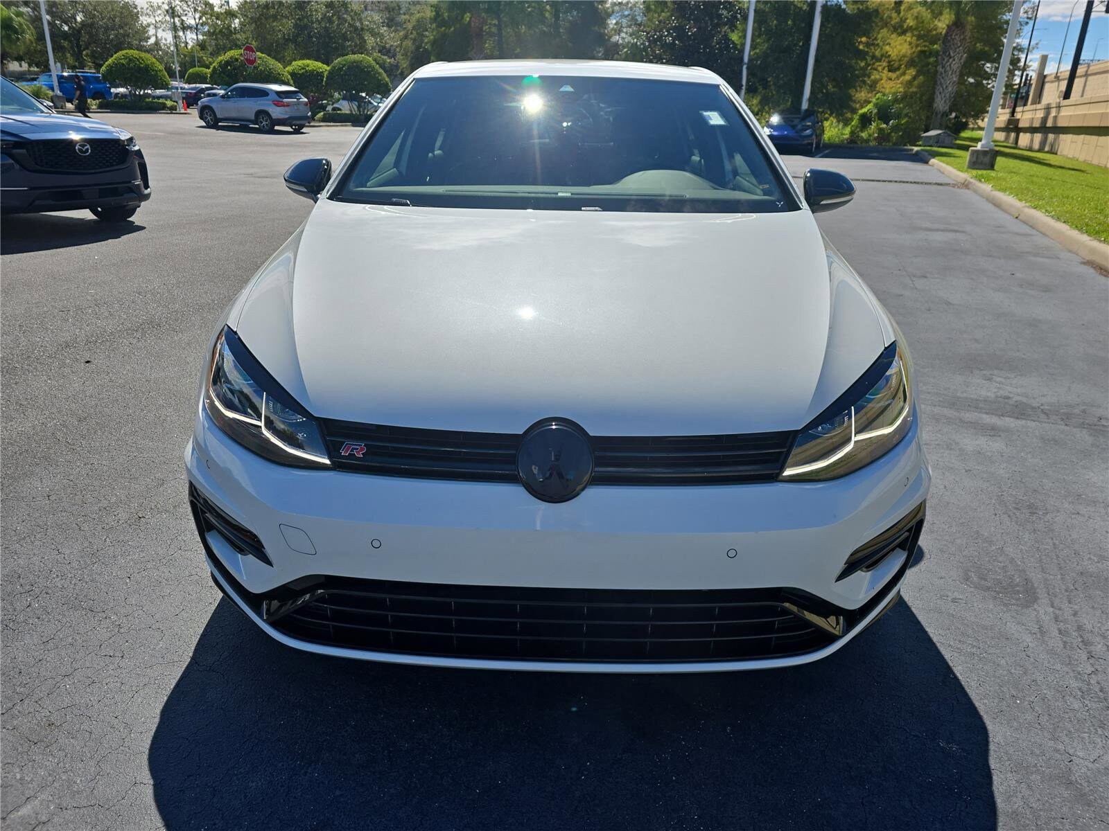 2019 Volkswagen Golf R 4Motion photo 2