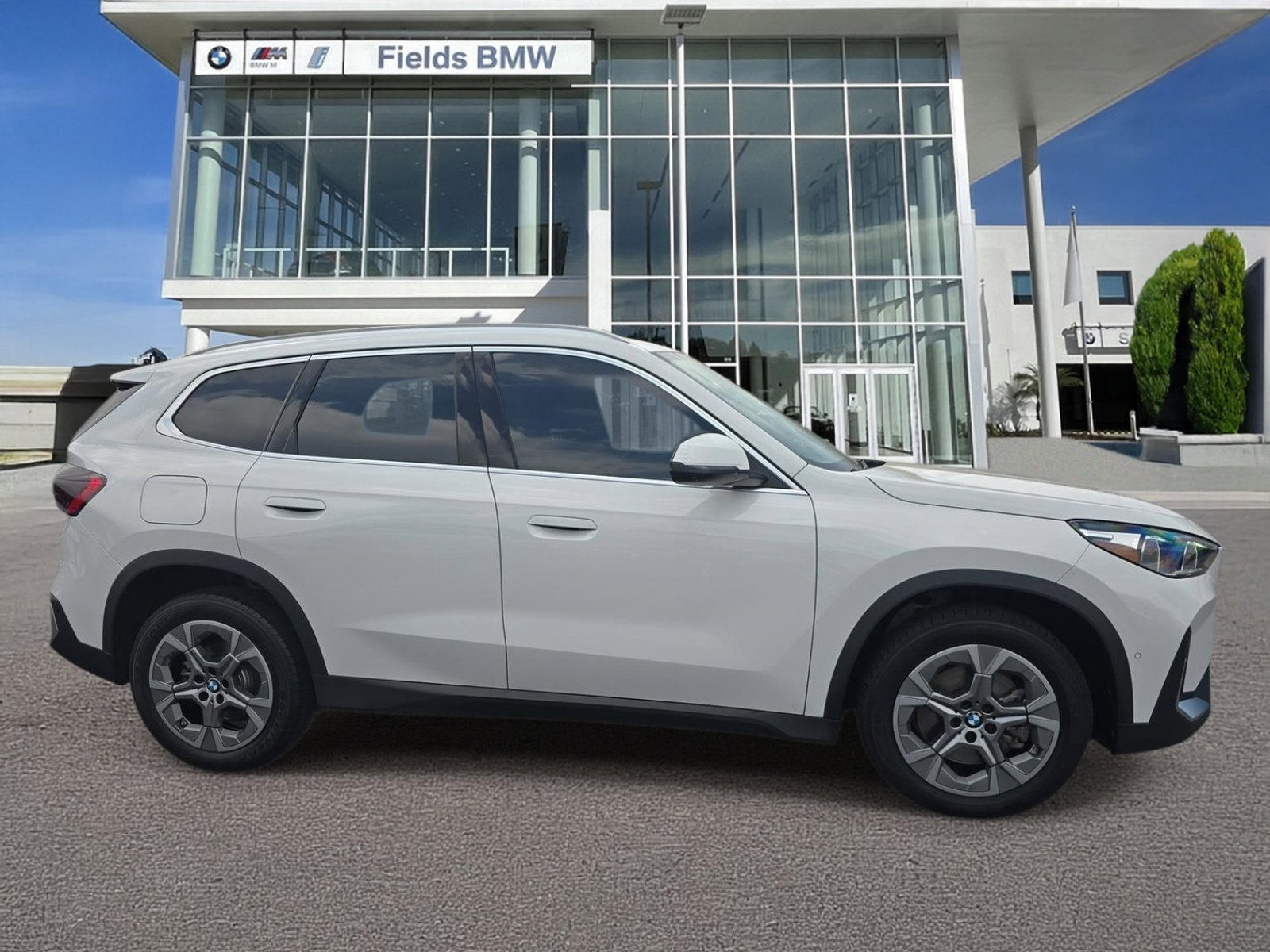 2023 BMW X1