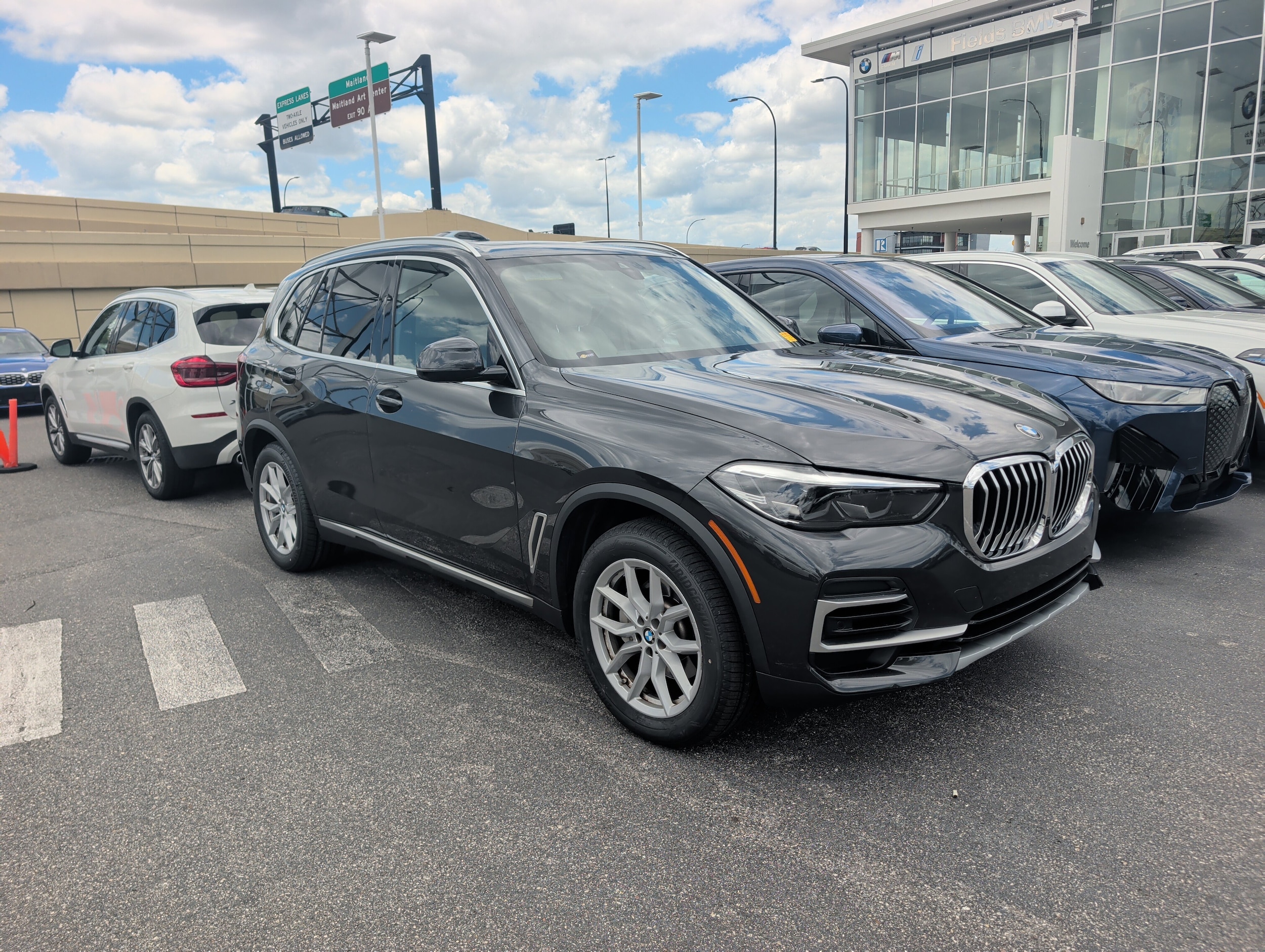 2022 BMW X5 sDrive40i's photo