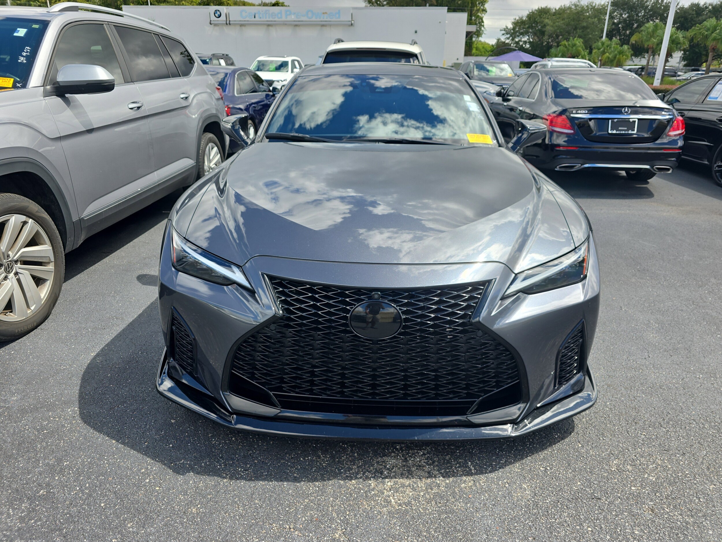 2023 Lexus IS 350 F SPORT photo 2