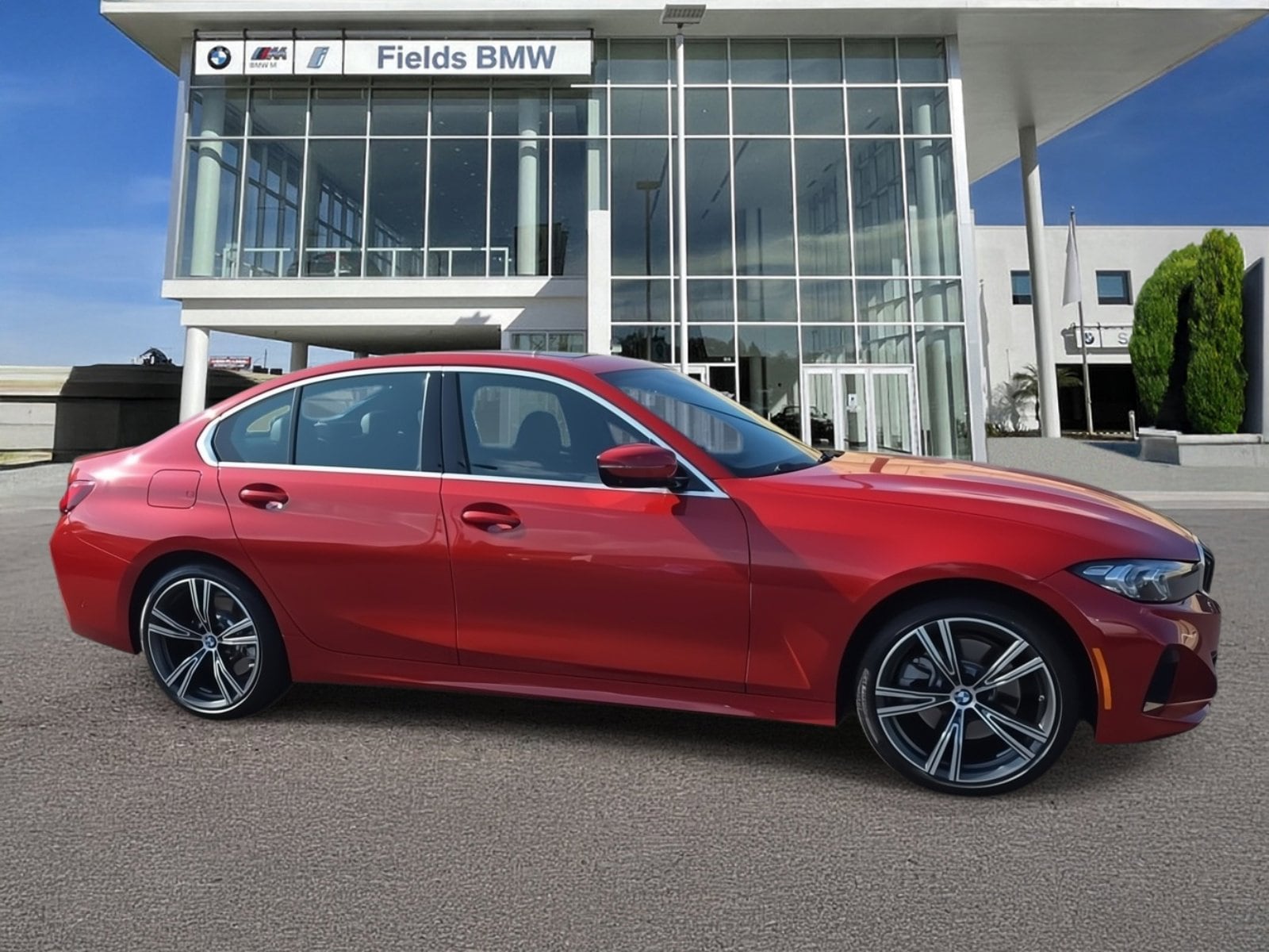 2024 BMW 3 Series 330i's photo