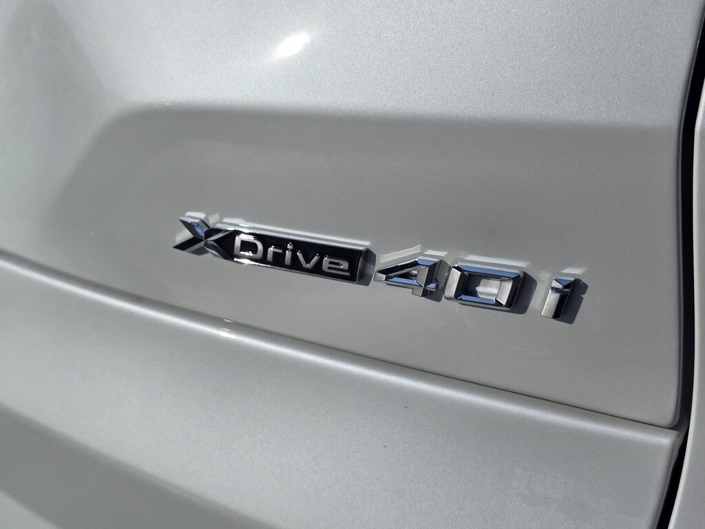 New 2026 BMW X5 xDrive40i SUV